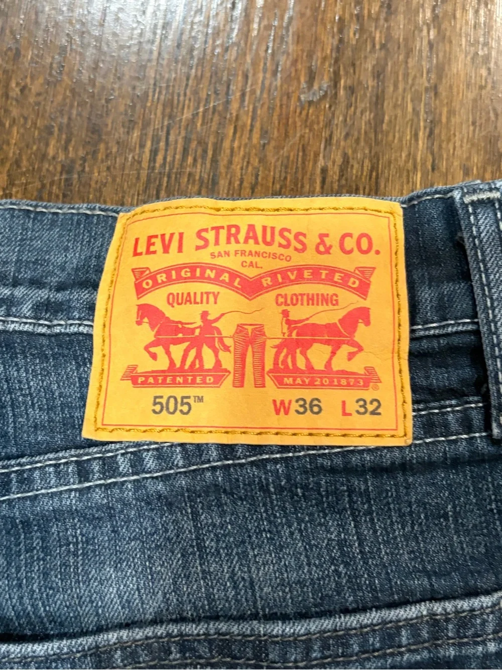Levi's 505 navy blue jeans